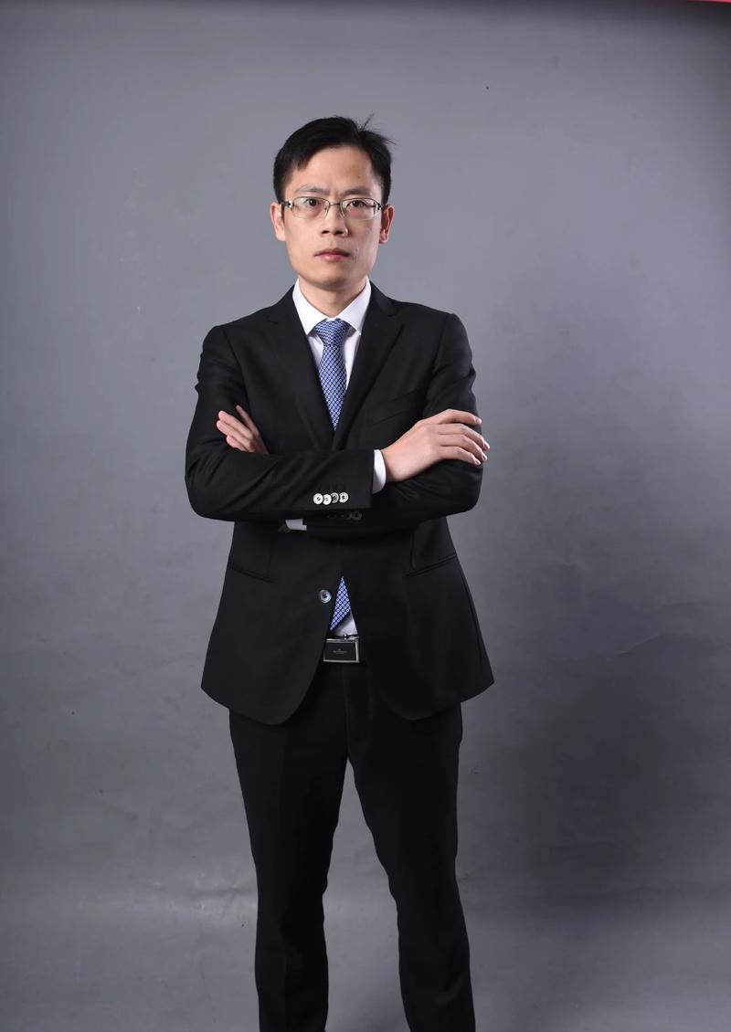 何乔友 技术统筹负责人
